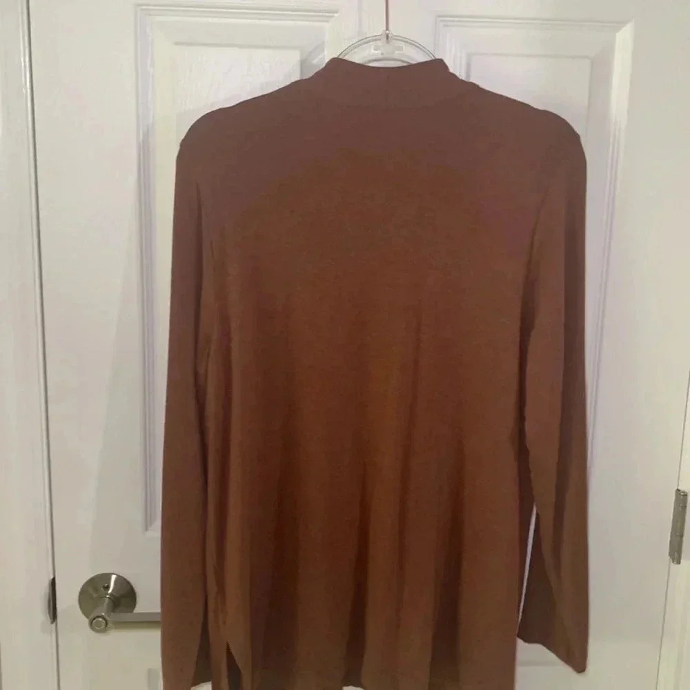 J Jill, pure gel, tranquility fleece size medium, dark brown/rust color - Picture 3 of 8